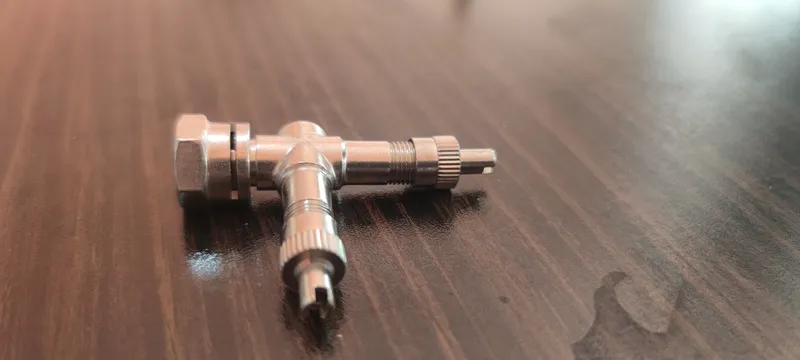 سه راهی باد والو کامیونی gallery0